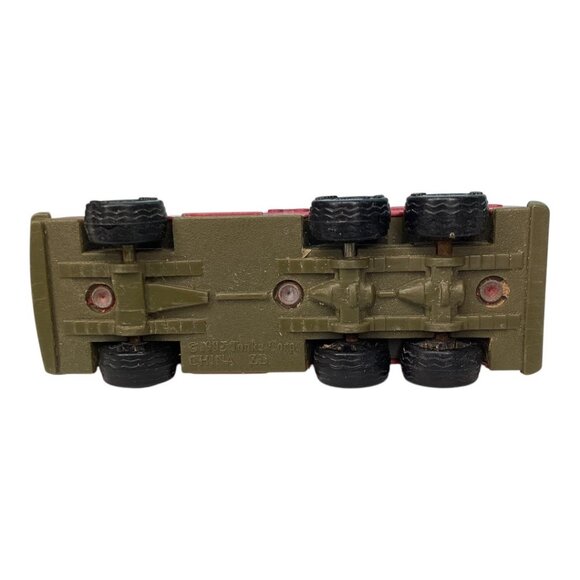 Vintage 1992 Tonka Red Fire Truck Toy With Extendable Ladder Diecast Metal Model - Picture 6 of 8